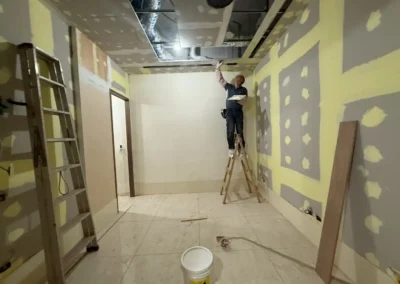 - 順寶耀工程有限公司
