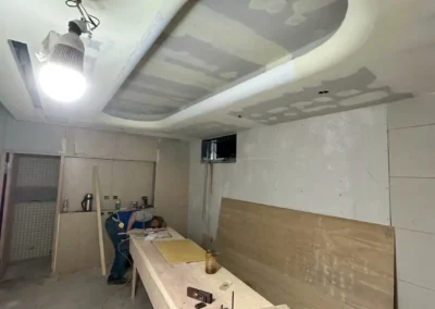 - 順寶耀工程有限公司